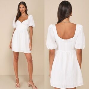 NWOT Lulu’s Little Bit In Love White Surplice Puff Sleeve Mini Dress Extra Small